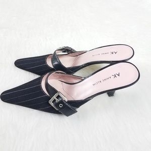 Ann Klein kitten heels size 7 M pinstripe black